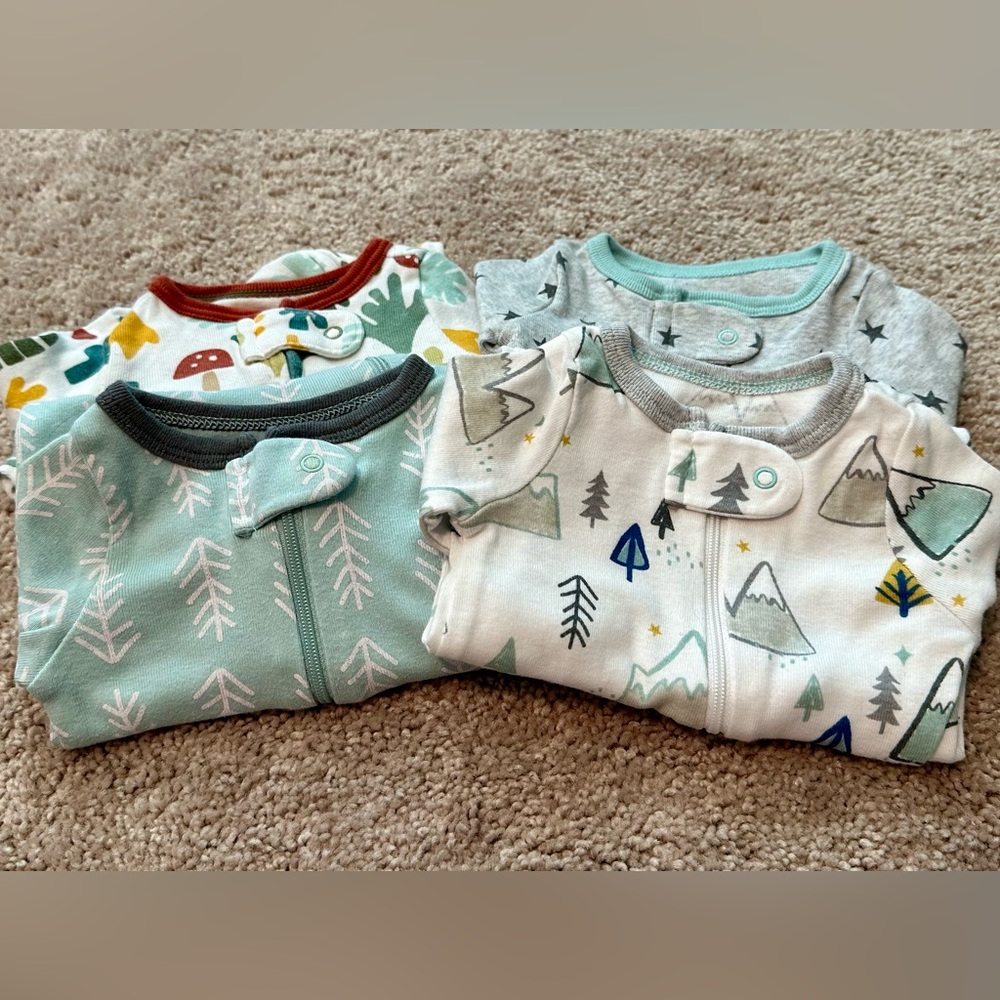 Set of 4 Cloud Island newborn sleepers